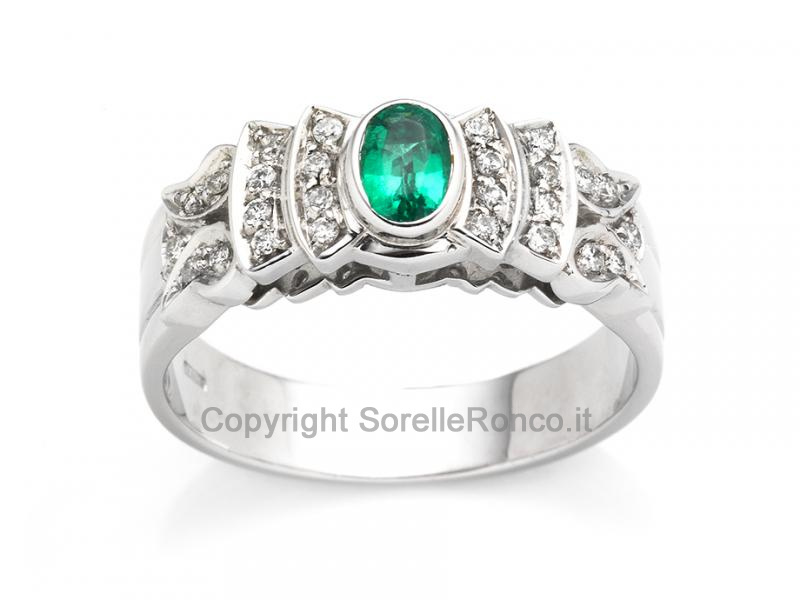 ANELLO CON DIAMANTI E SMERALDO 0.34 CT